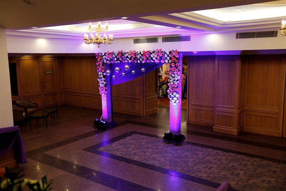 Townhouse 517 La Sapphire Near Delhi Airport Hotel New Delhi Bagian luar foto