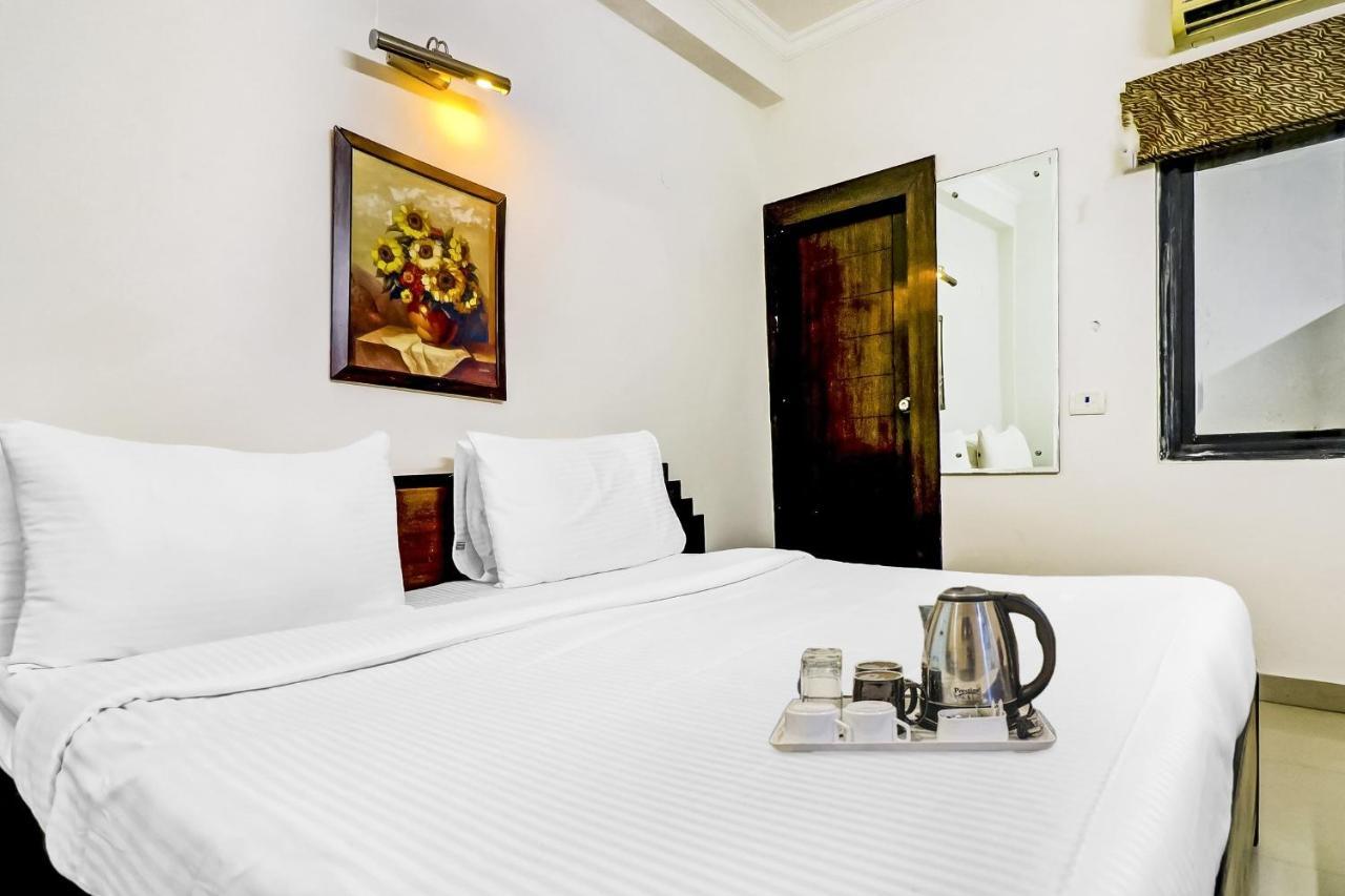 Townhouse 517 La Sapphire Near Delhi Airport Hotel New Delhi Bagian luar foto