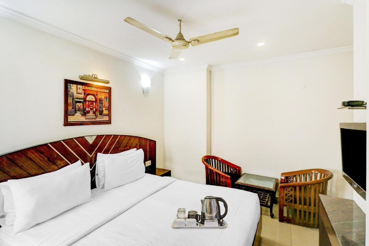Townhouse 517 La Sapphire Near Delhi Airport Hotel New Delhi Bagian luar foto