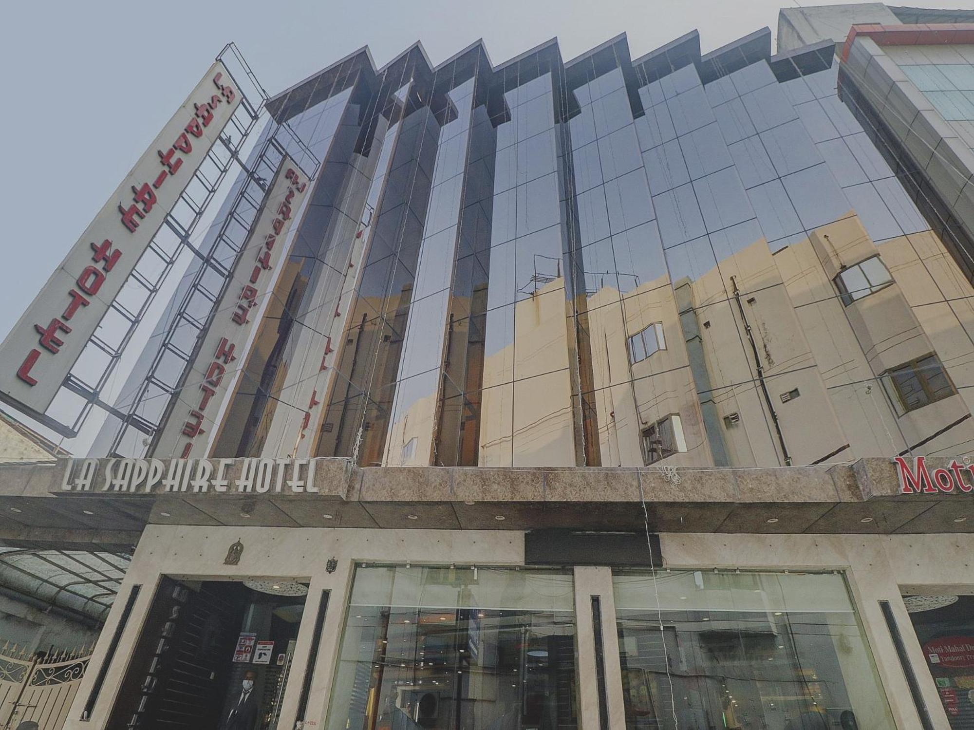 Townhouse 517 La Sapphire Near Delhi Airport Hotel New Delhi Bagian luar foto