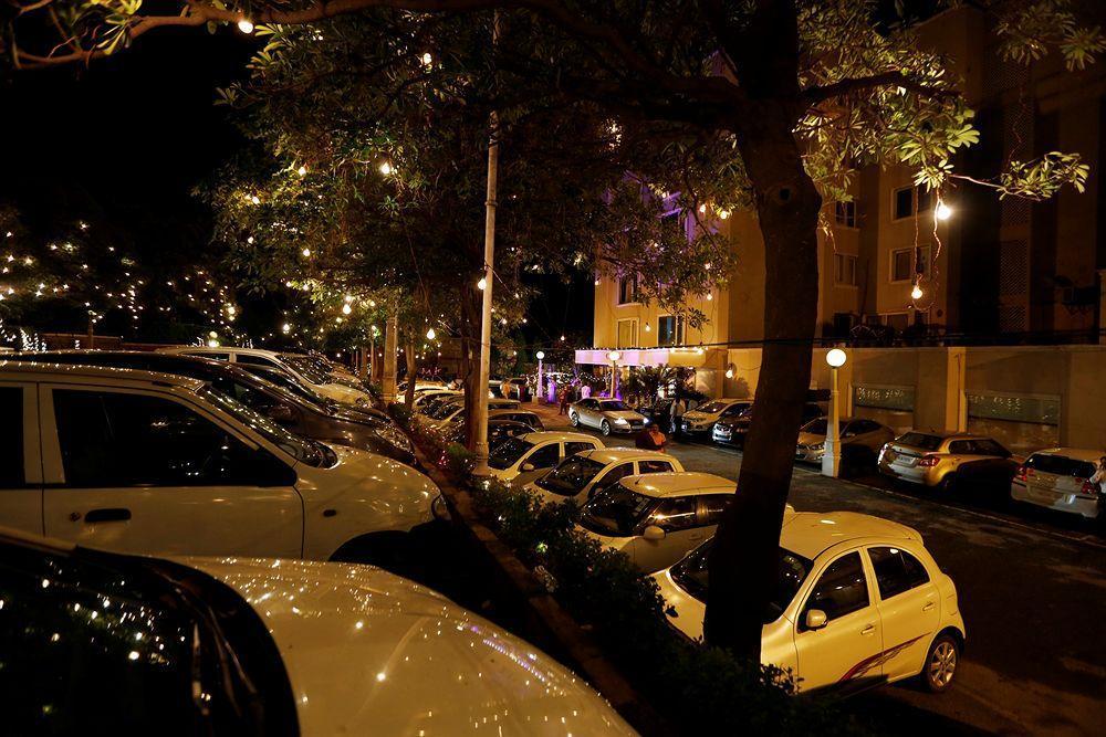Townhouse 517 La Sapphire Near Delhi Airport Hotel New Delhi Bagian luar foto