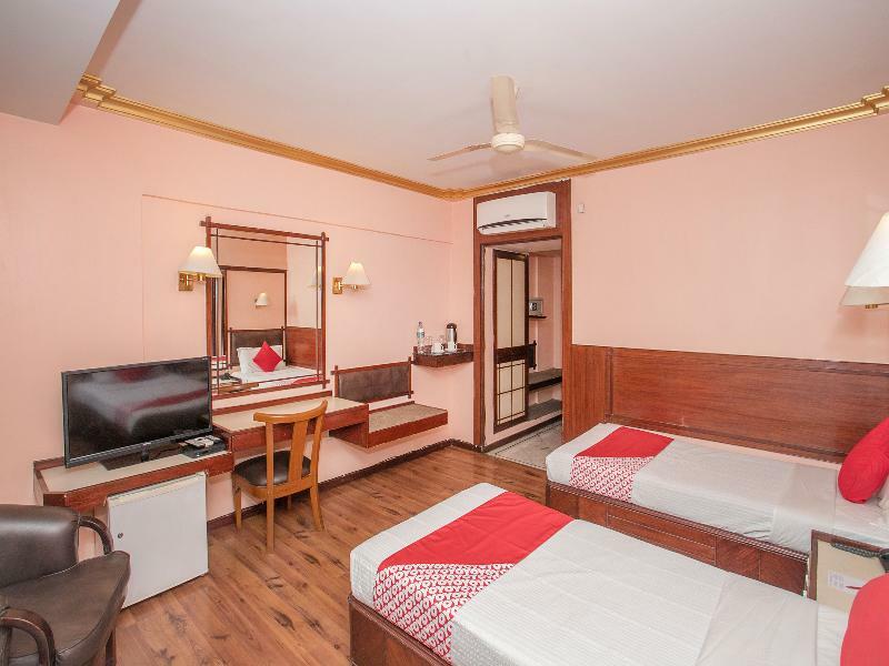 Townhouse 517 La Sapphire Near Delhi Airport Hotel New Delhi Bagian luar foto